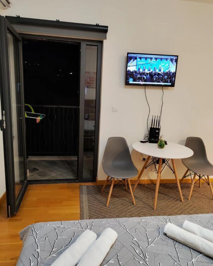 Stefan Apartment *